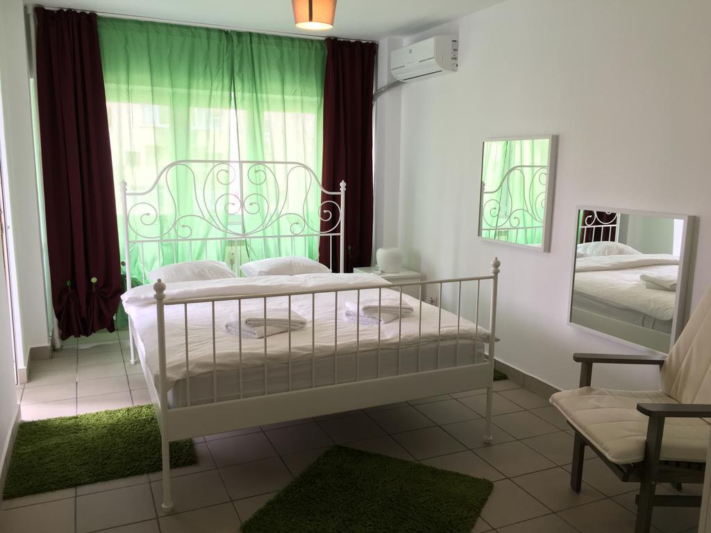 Green Apartment Бухарест Экстерьер фото
